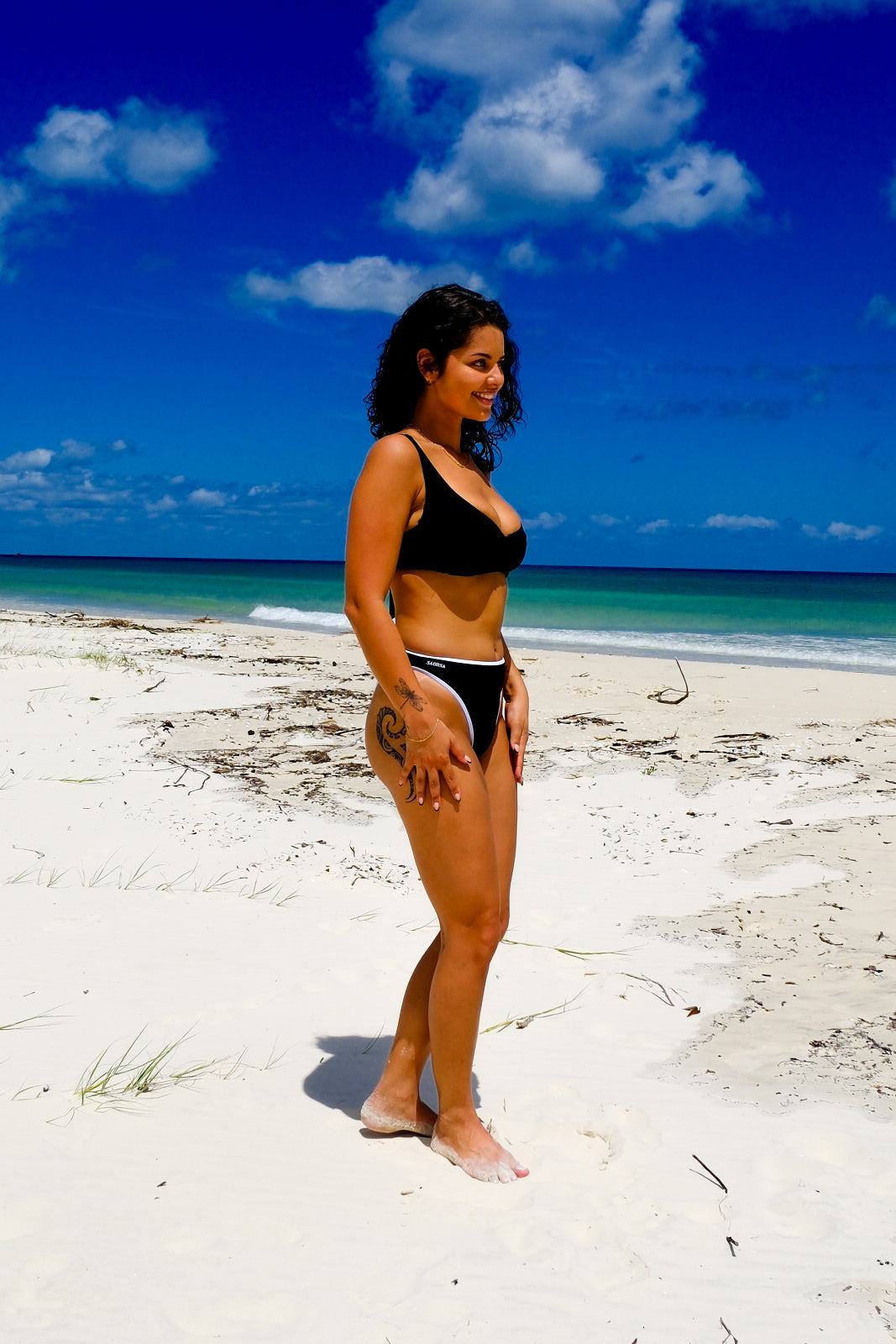 GABRIELLE TOP - BLACK